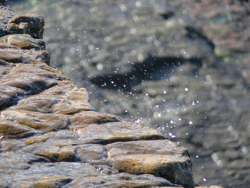 Wer sagt denn, daß Wasser immer nach unten fließt?