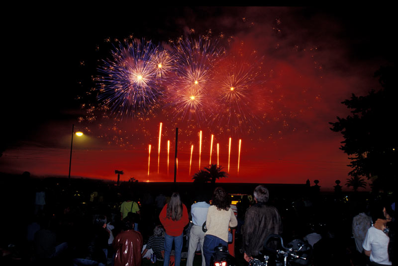 Wer sieht sich heute das Feuerwerk an?