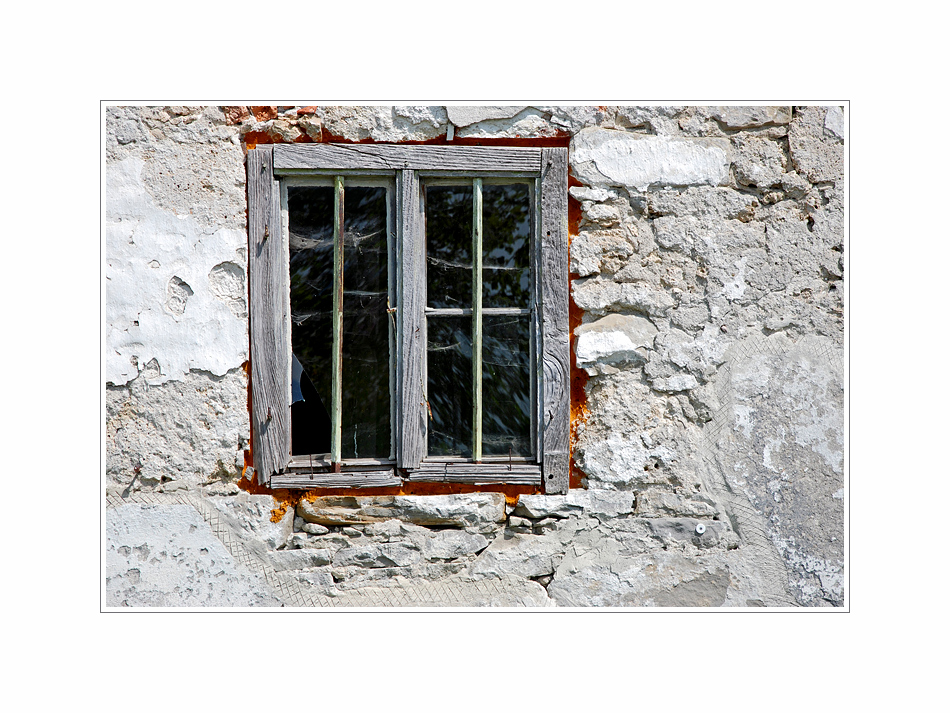 Werbeversprechen: Fensteraustausch ohne Fassaden-Schaden