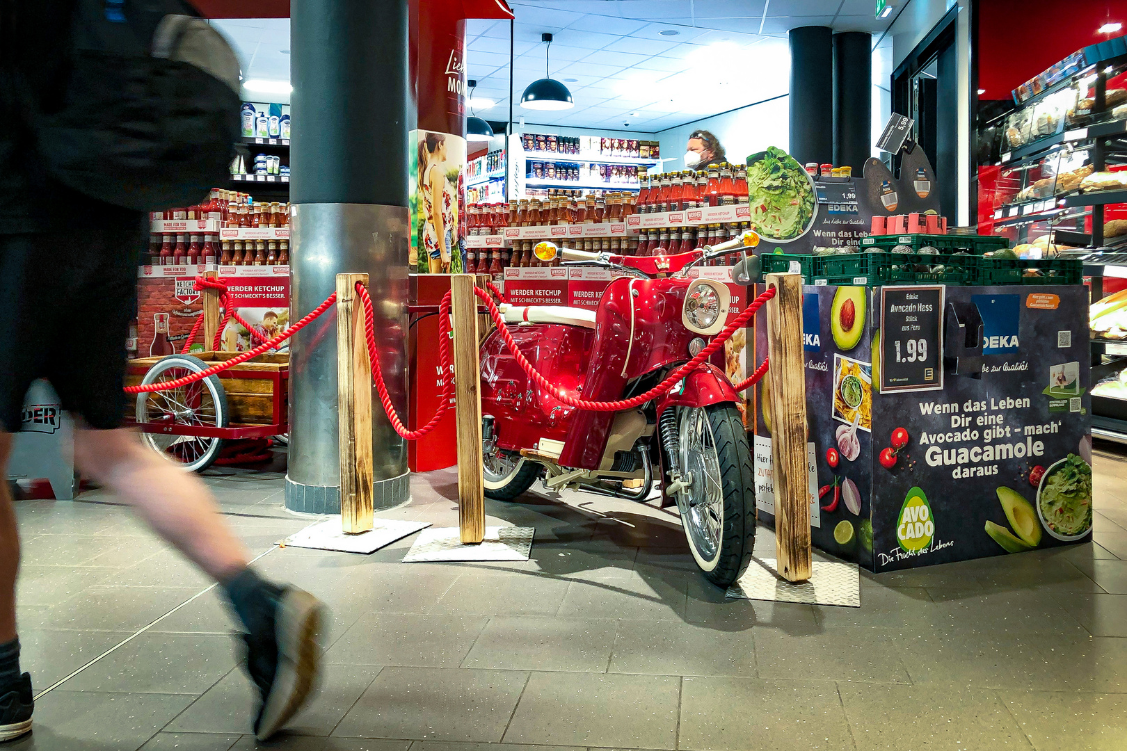 Werder Ketchup Schwalbe im Supermarkt