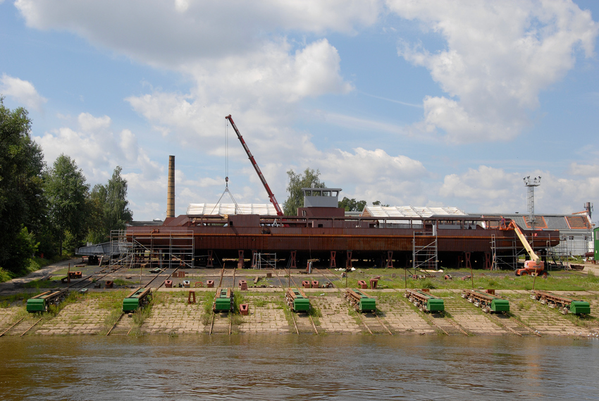 Werft an der Elbe