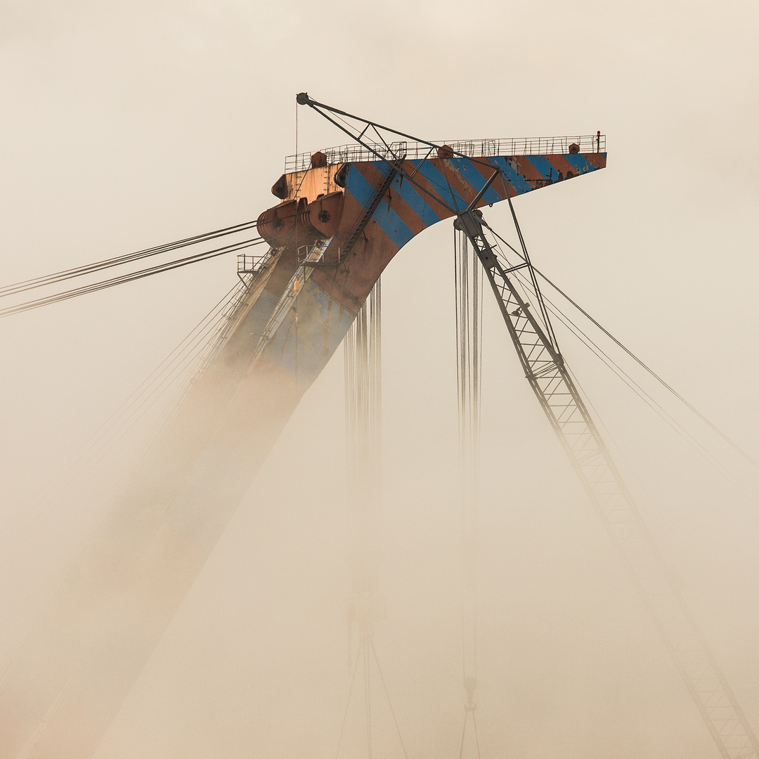 Werft im Nebel 3