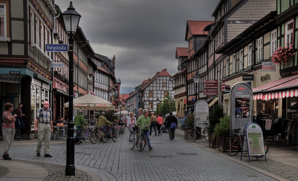 Wernigerode " entlang der Breite-Strasse, am Mittag "