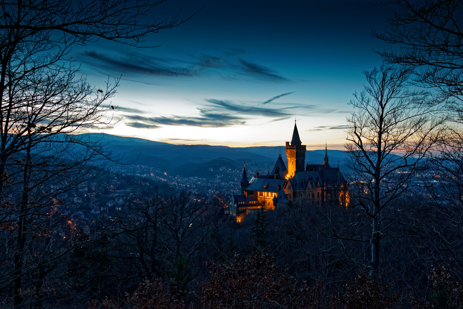 Wernigeröder Schloß zur blauen Stunde / bei Sonnenuntergang