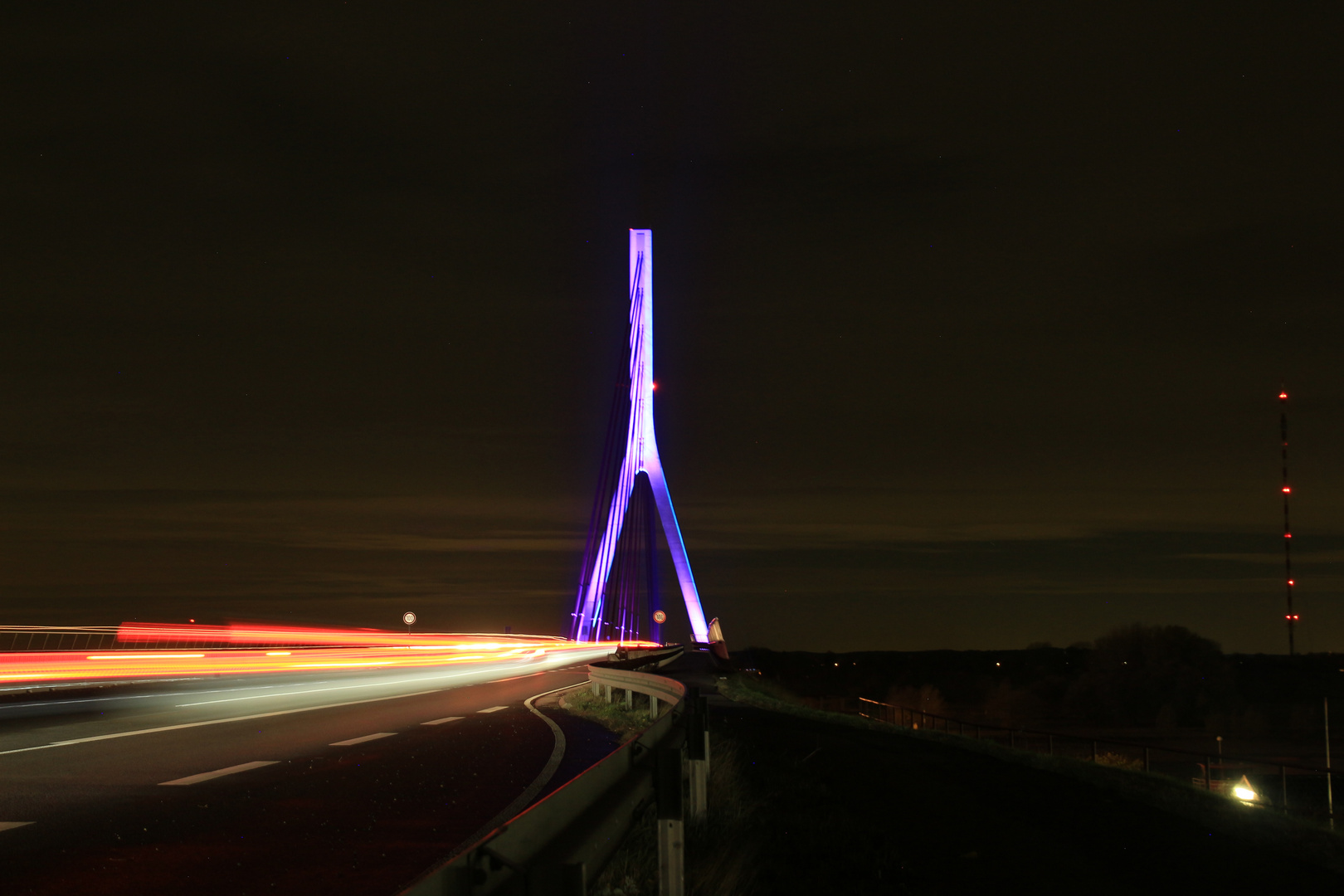 Wesel bei Nacht