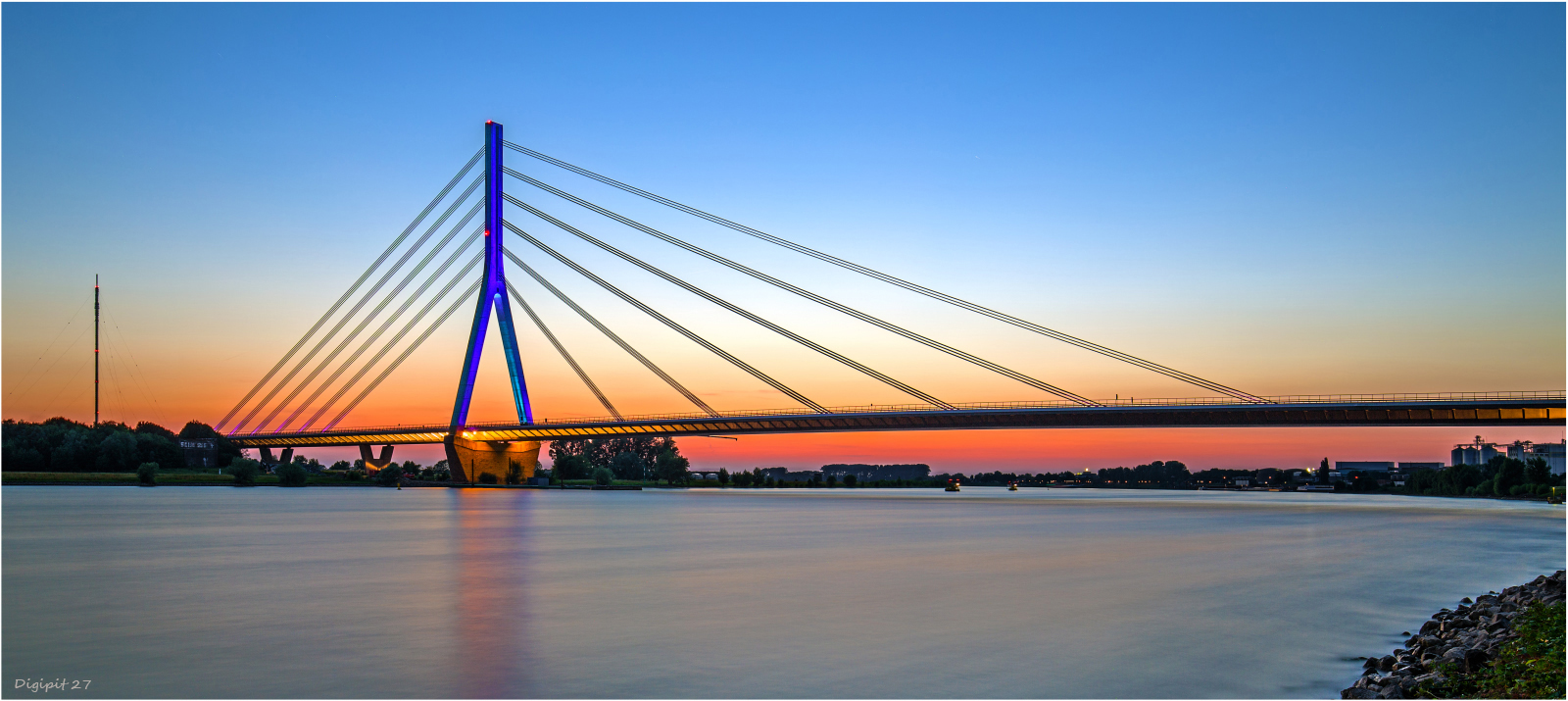 Wesel Rheinbrücke 2018-04