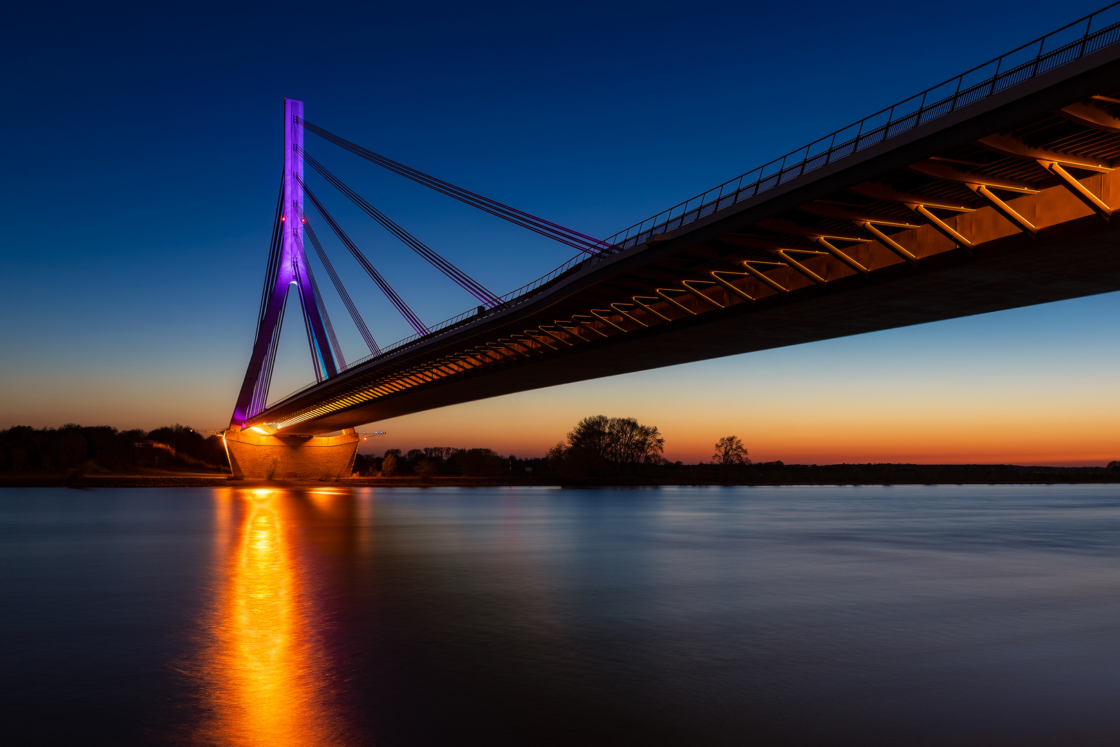 Wesel Rheinbrücke - die andere Seite