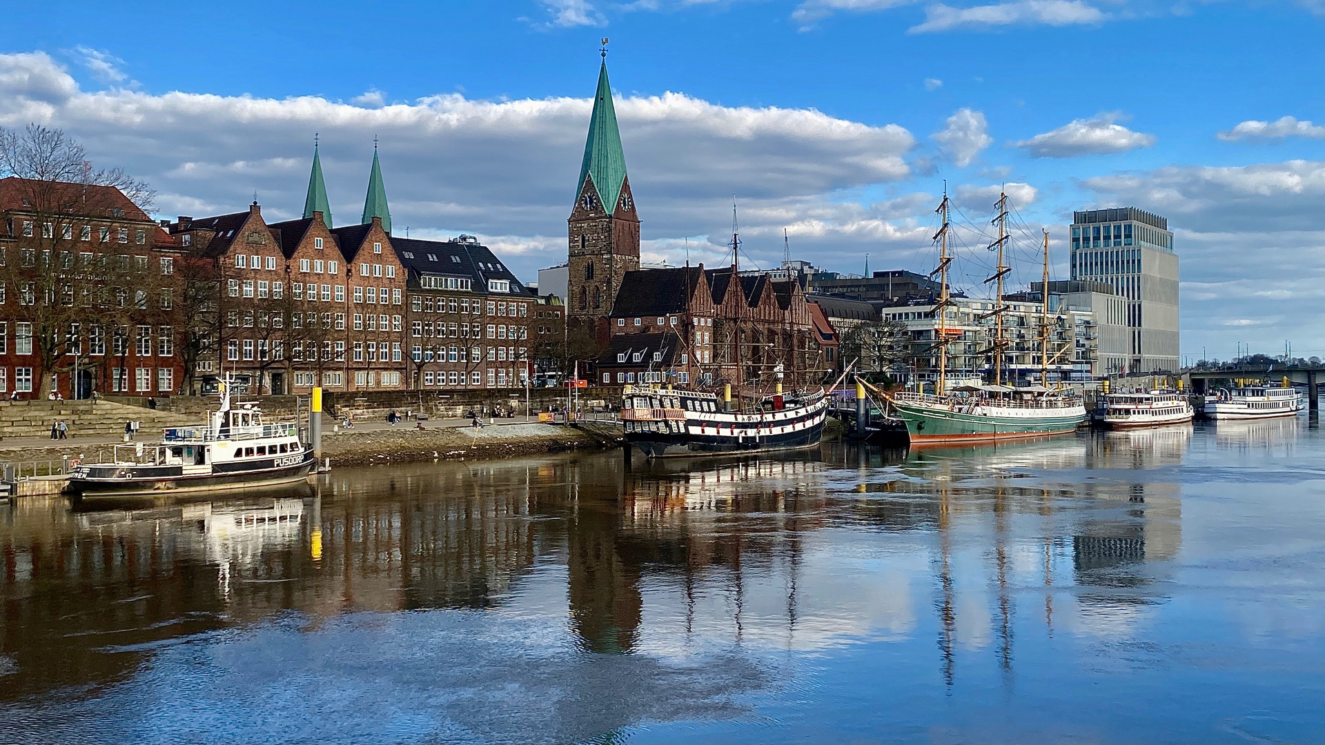 Weser Skyline