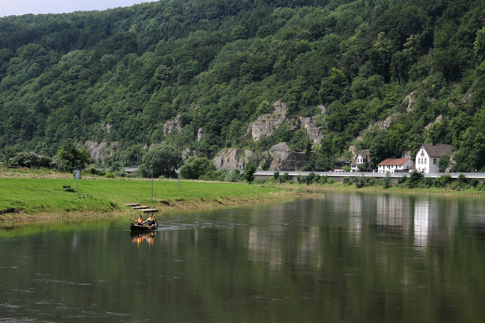 Weseraufwärts ... Steinmühle in Sicht