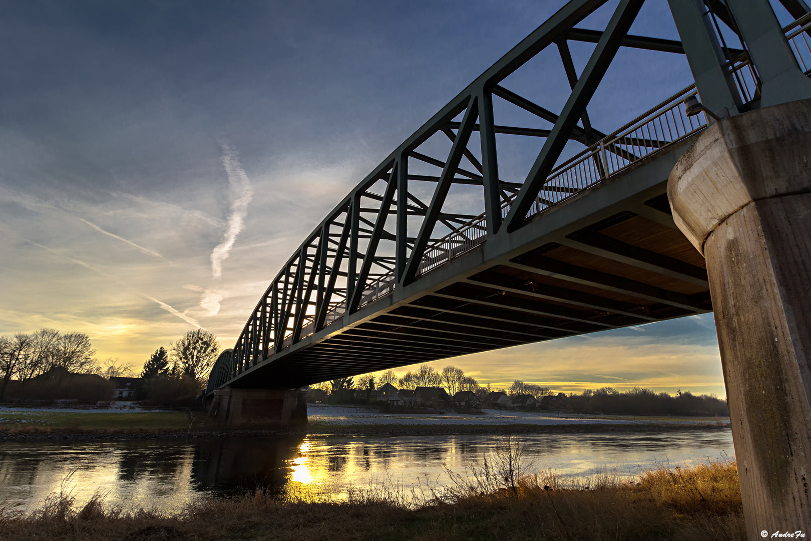 Weserbrücke im Emmerthal