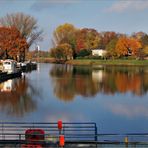 Weserhafen im Herbst