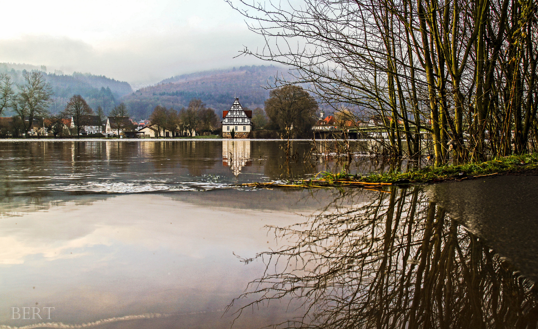 Wesertal Oberweser Rathaus Weserbergland