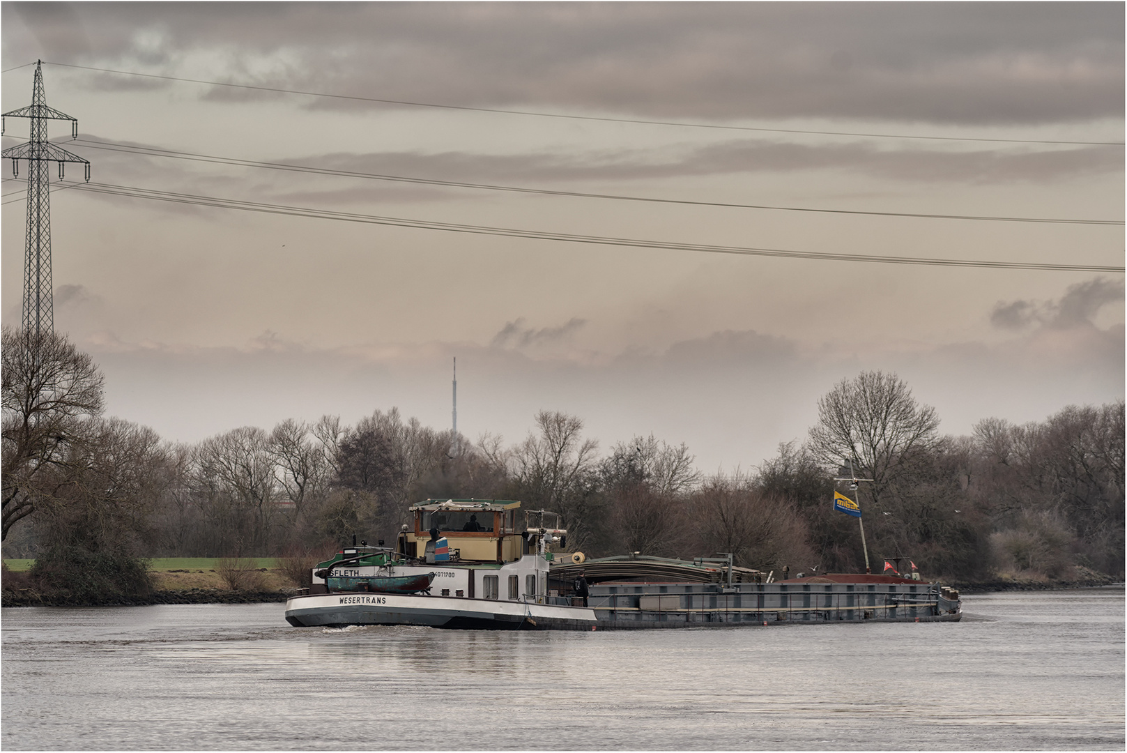 Wesertrans auf der Weser