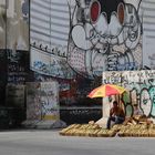 Westbank: Selling fruits in front of the separation wall