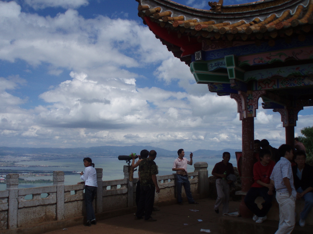 Westberge bei Kunming, Blick auf den Dian Chi