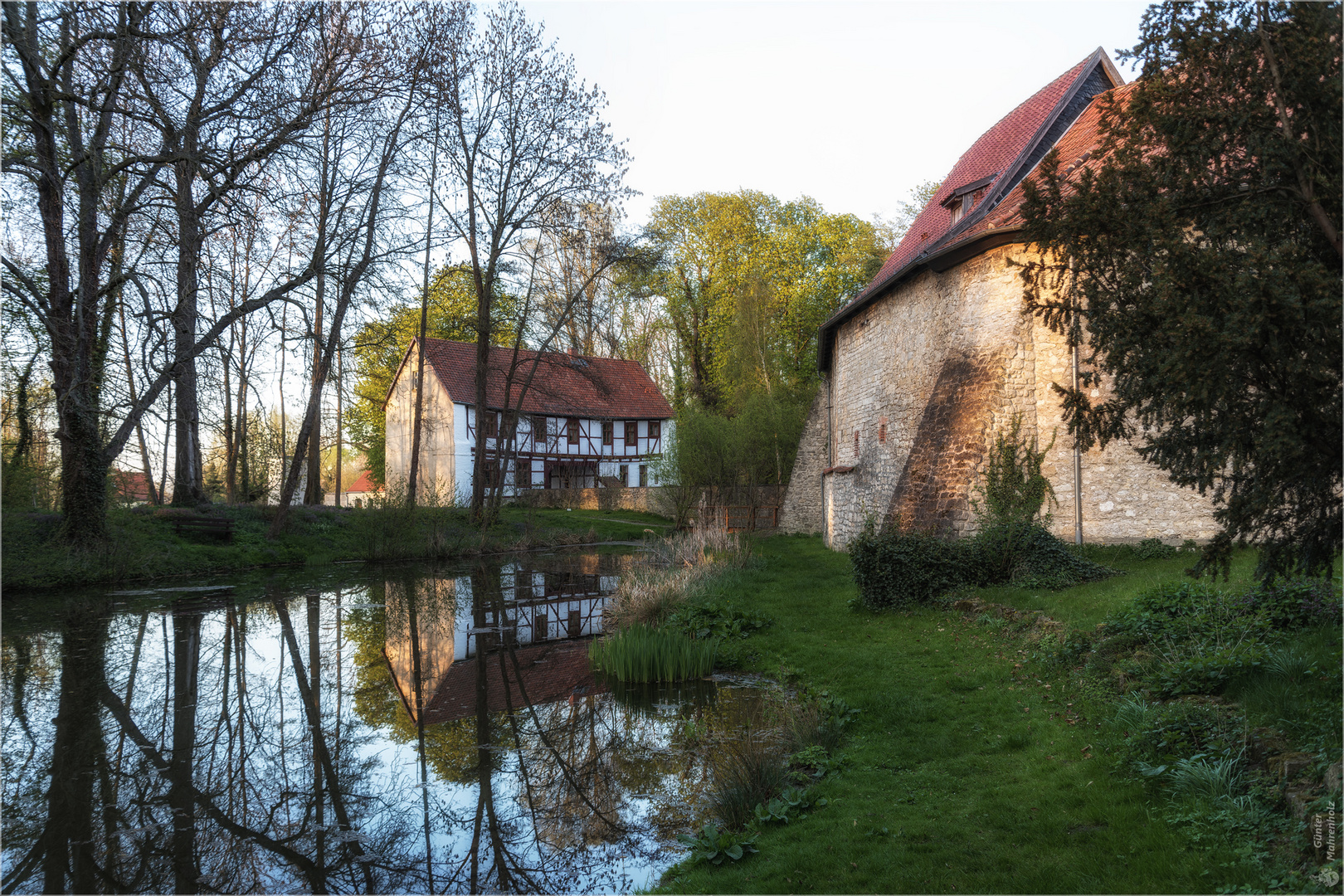 Westerburg, Blick vom inneren Burggraben ...