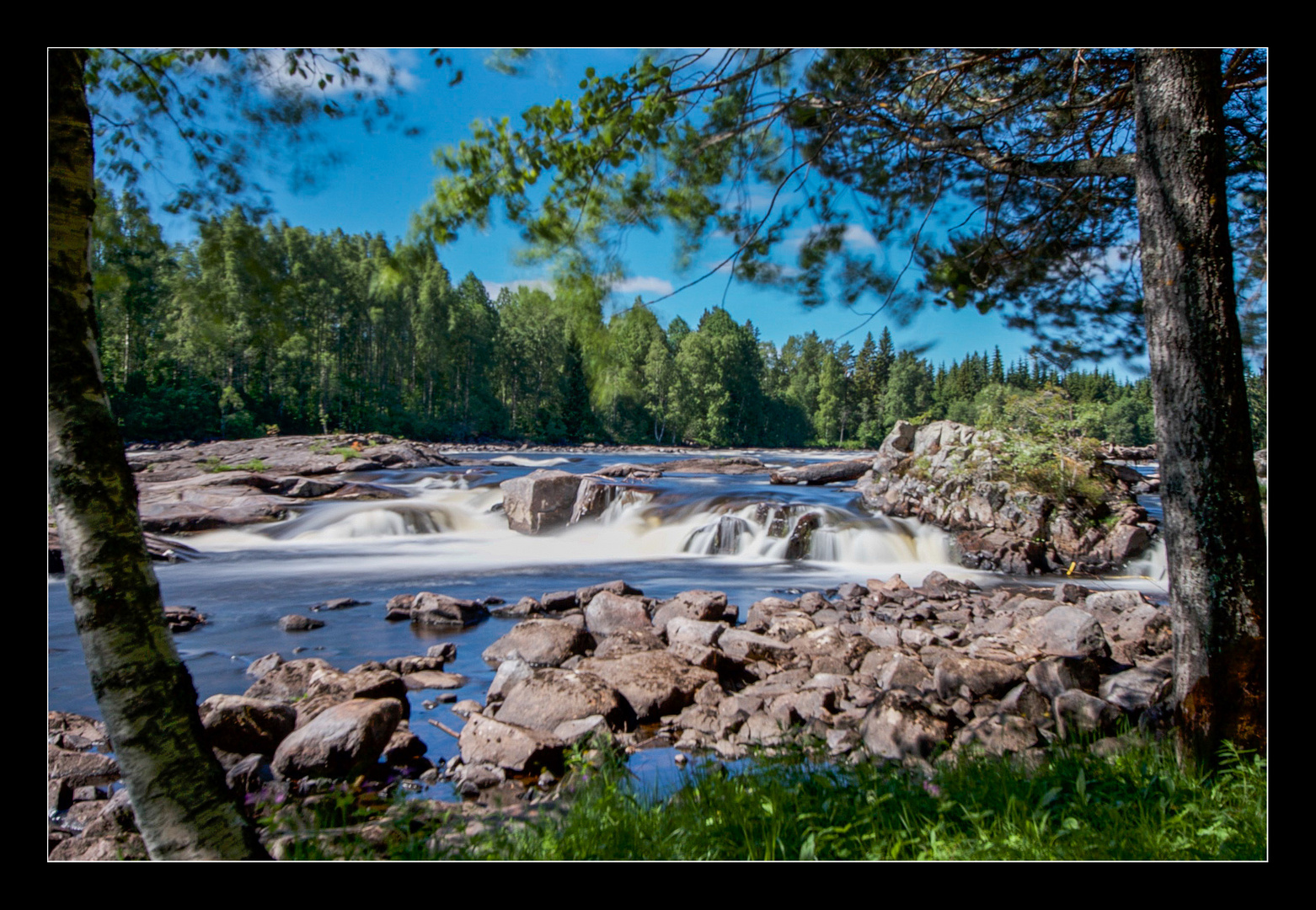 Westerdalälven-Stromschnellen bei Björbo (Dalarna, Schweden).