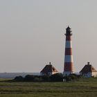 Westerhever Leuchtturm und die Krabbenkutter