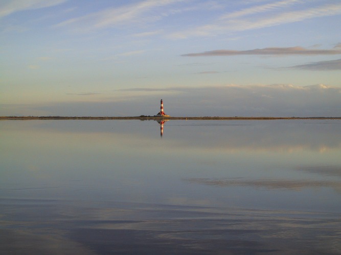 Westerhever Leuchtturm vom Meer aus fotografiert
