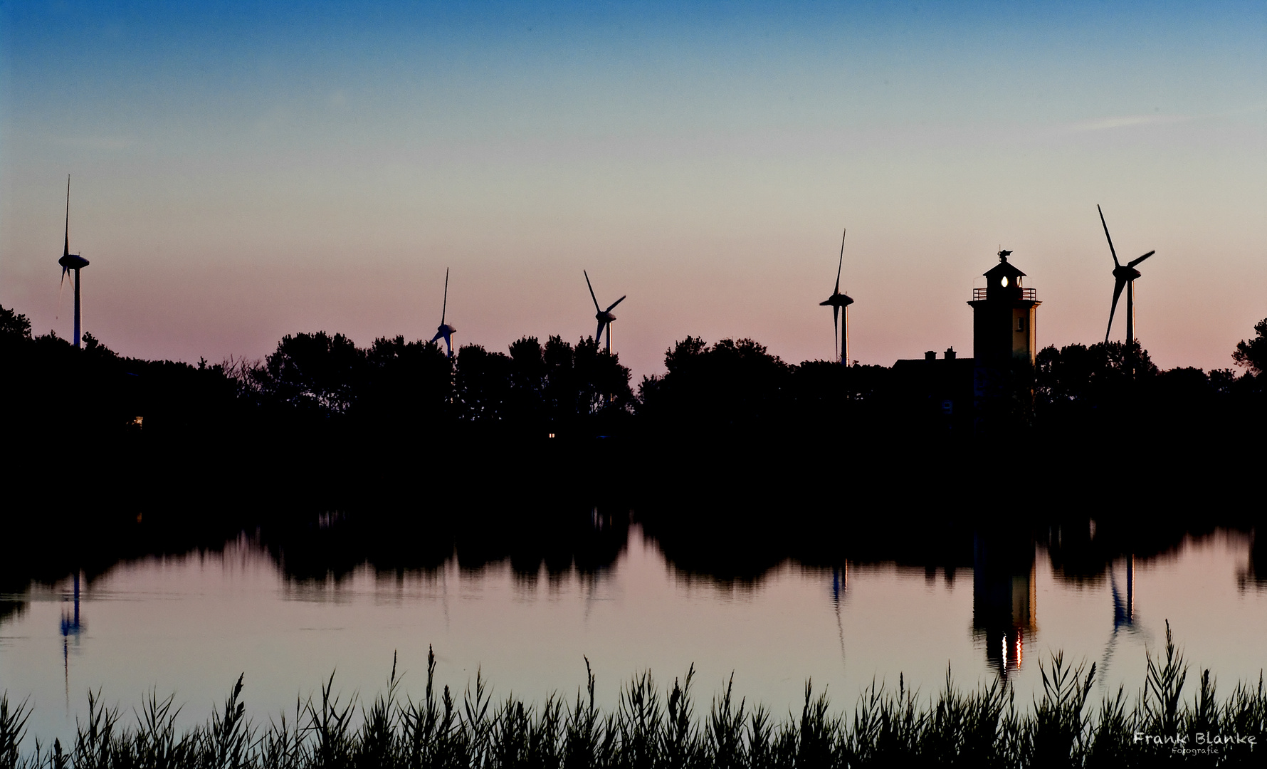 Westermakelsdorf in der Abenddämmerung