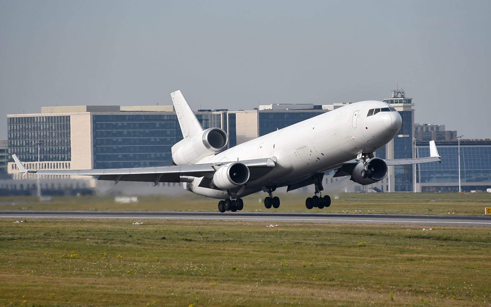 Western Global Airlines McDonnell Douglas MD-11F N546JN 