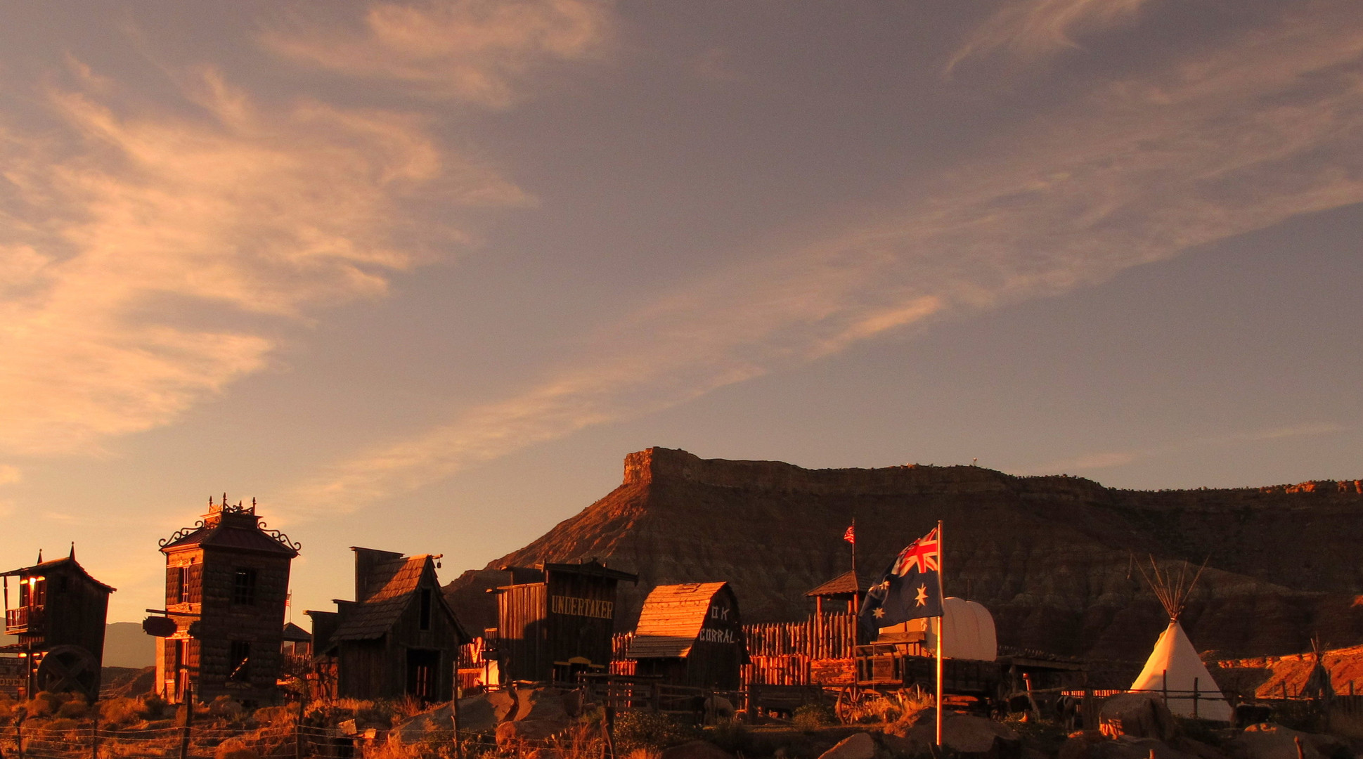 Western-Indian-Erlebnis-Fort-Tipi-Camp