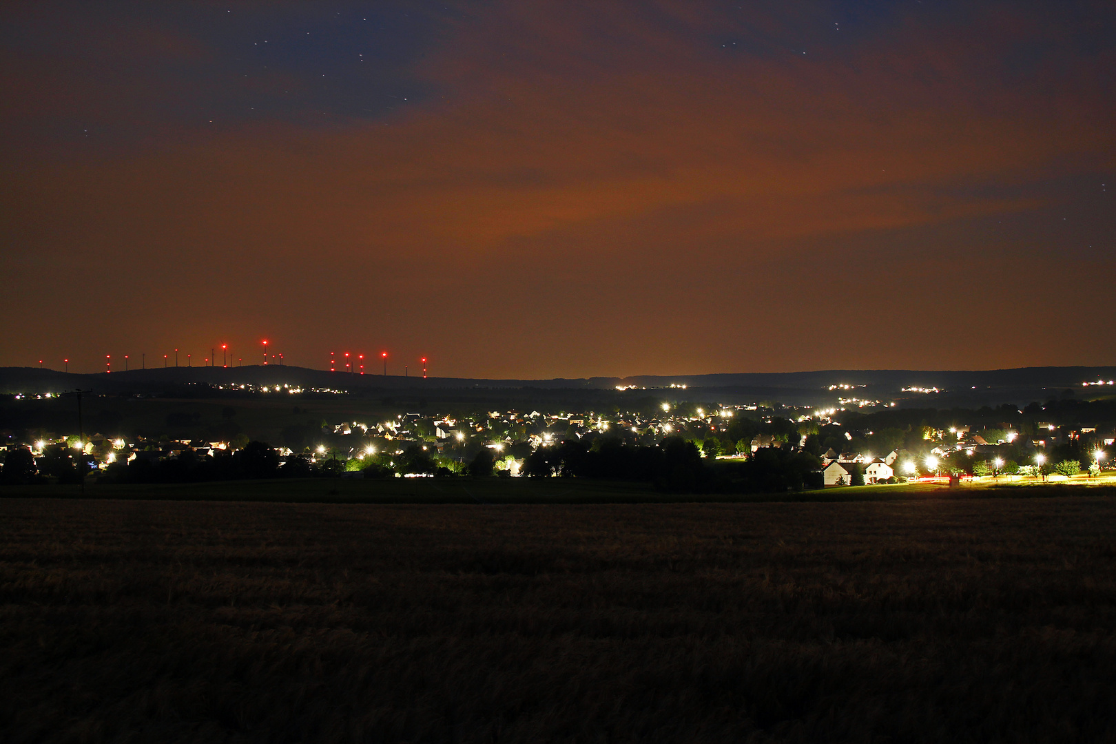 Westerwalddorf bei Nacht