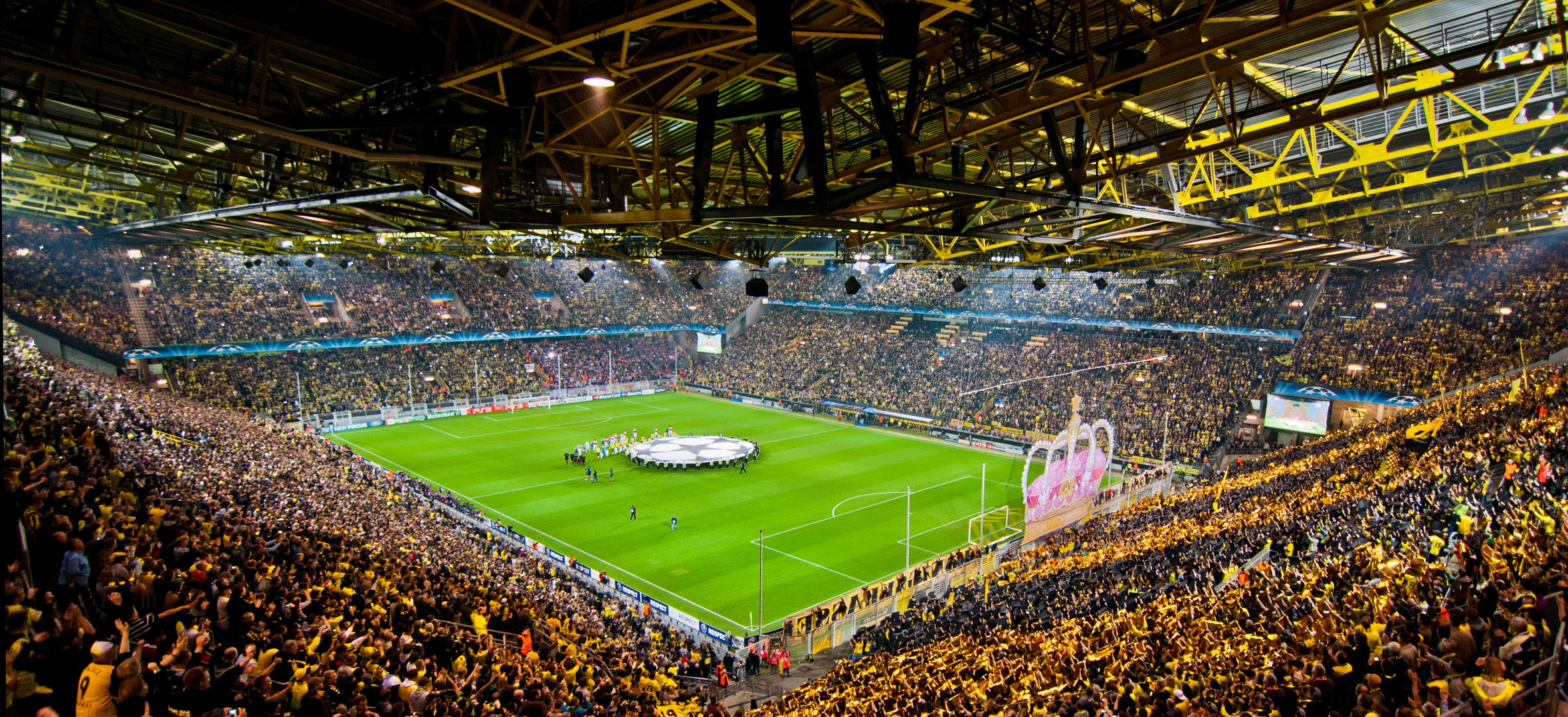 Westfalenstadion beim Championsleague-Auftakt 2011