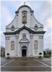 Westfassade kath. Kirche Weinfelden