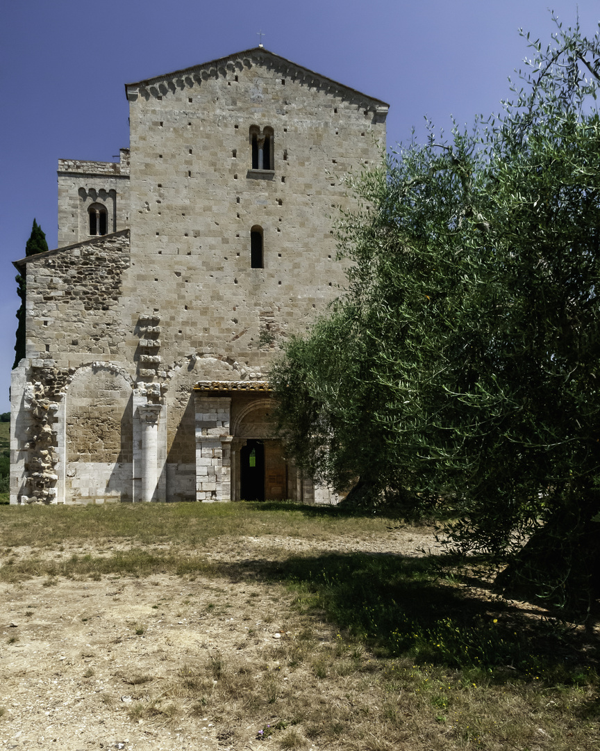 Westfassade Sant'Antimo