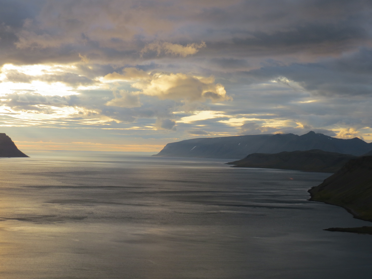 Westfjorde Mitternacht