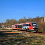 Westfrankenbahn 642 191 mit Schloß in Bödigheim