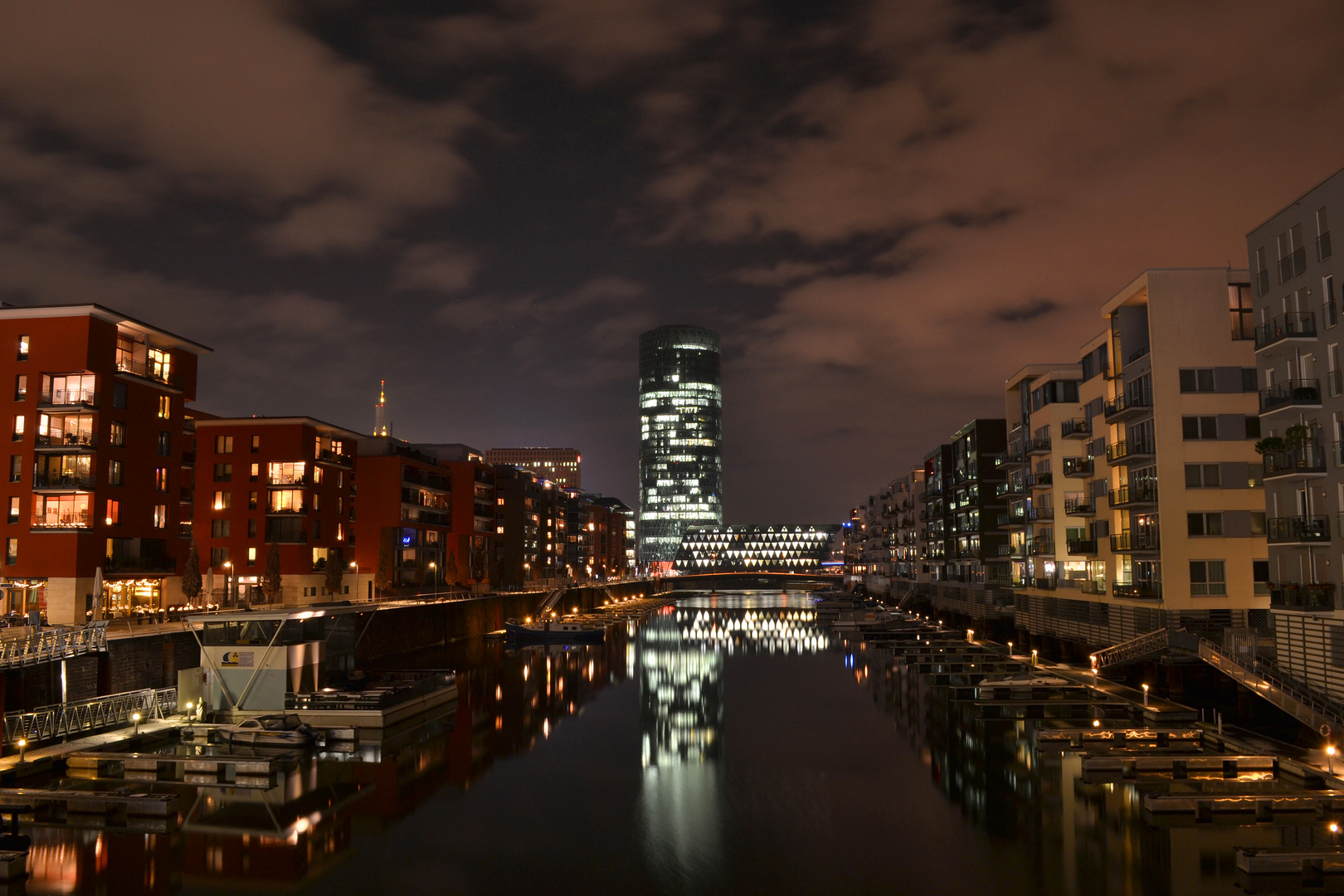 Westhafen mit Tower