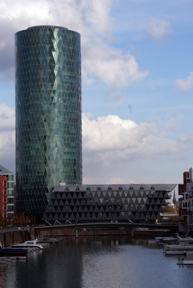 Westhafen-Tower