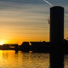 Westhafentower bei Sonnenuntergang