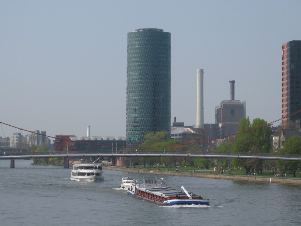 Westhafentower