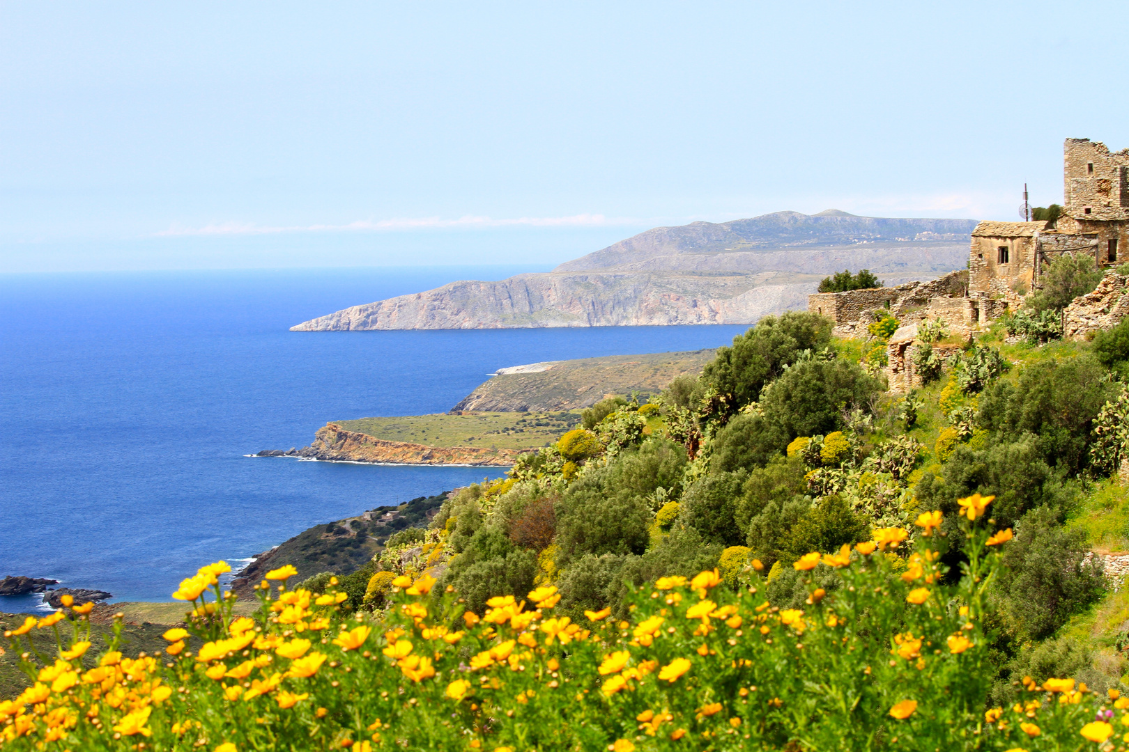 westliche Küste der inneren Mani bei Vathia