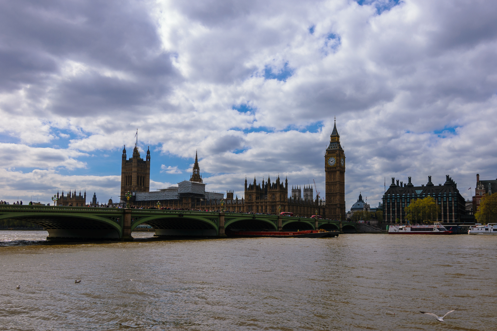 Westminster, am anderen Ende des Ufers