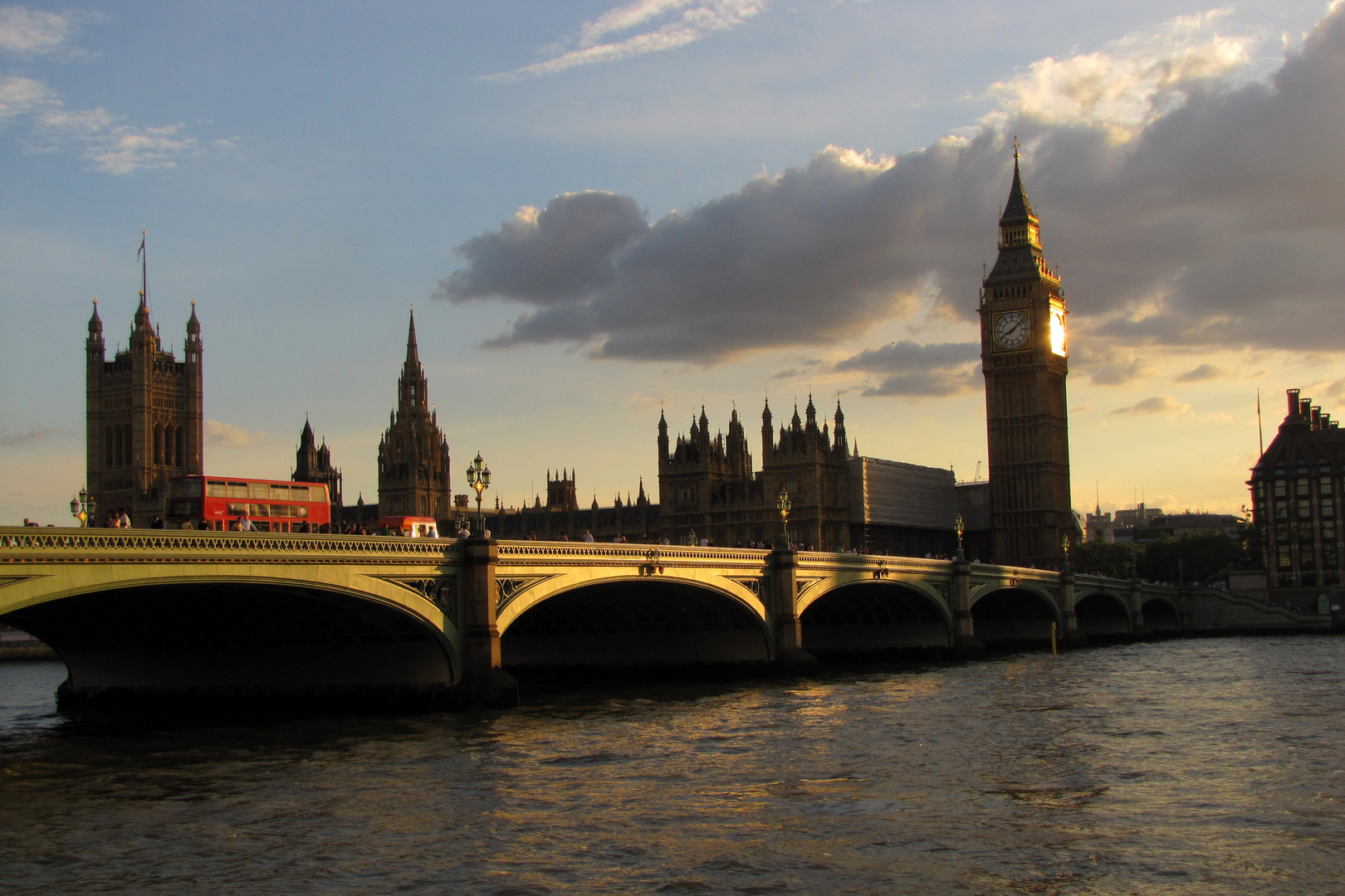 Westminster Bridge im Sonnenuntergang