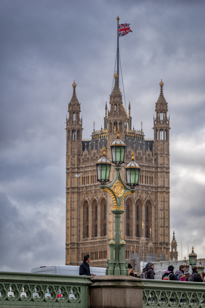 Westminster Bridge lantern