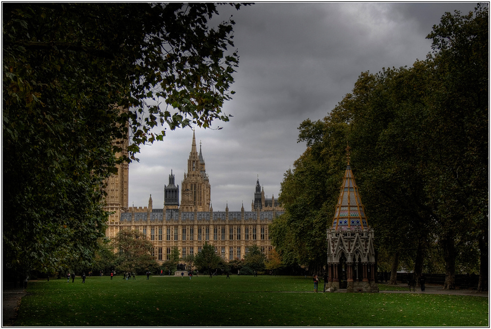 Westminster - The Victoria Tower Gardens