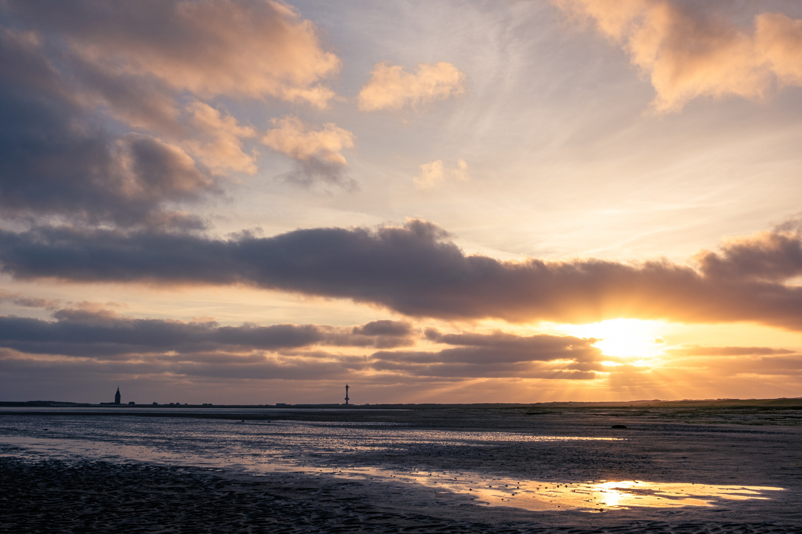 Westturm und Leuchtturm auf Wangerooge