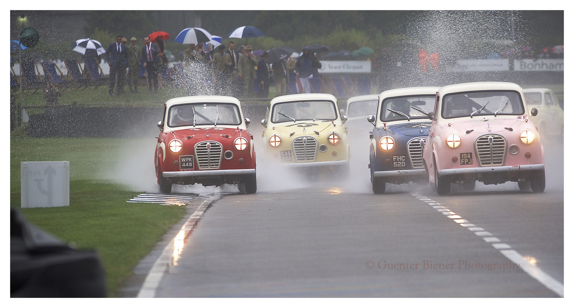 Wet race; Austin A 35. Goodwood Revival 2016.