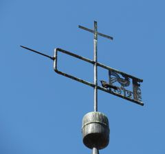 Wetterfahne auf dem Kirchturm in Siedenlangenbeck (Altmark)