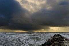 Wetterfront mit Wolkentier