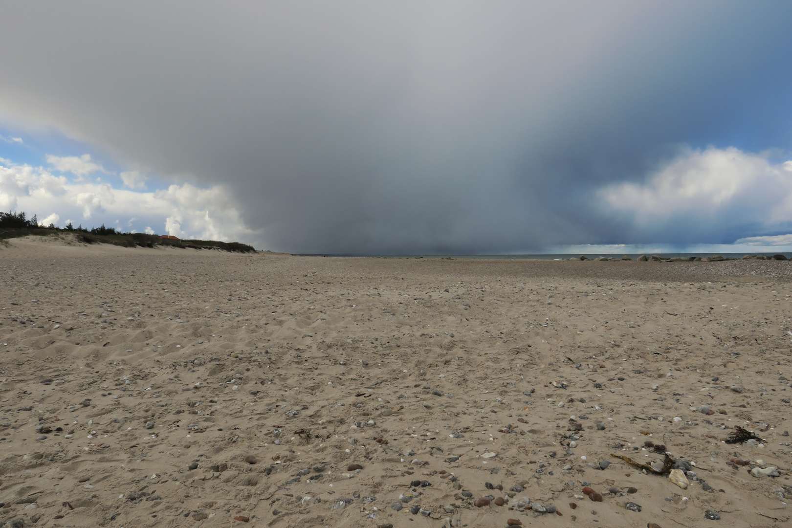 Wetterkapriolen am Strand von Tisvildeleje