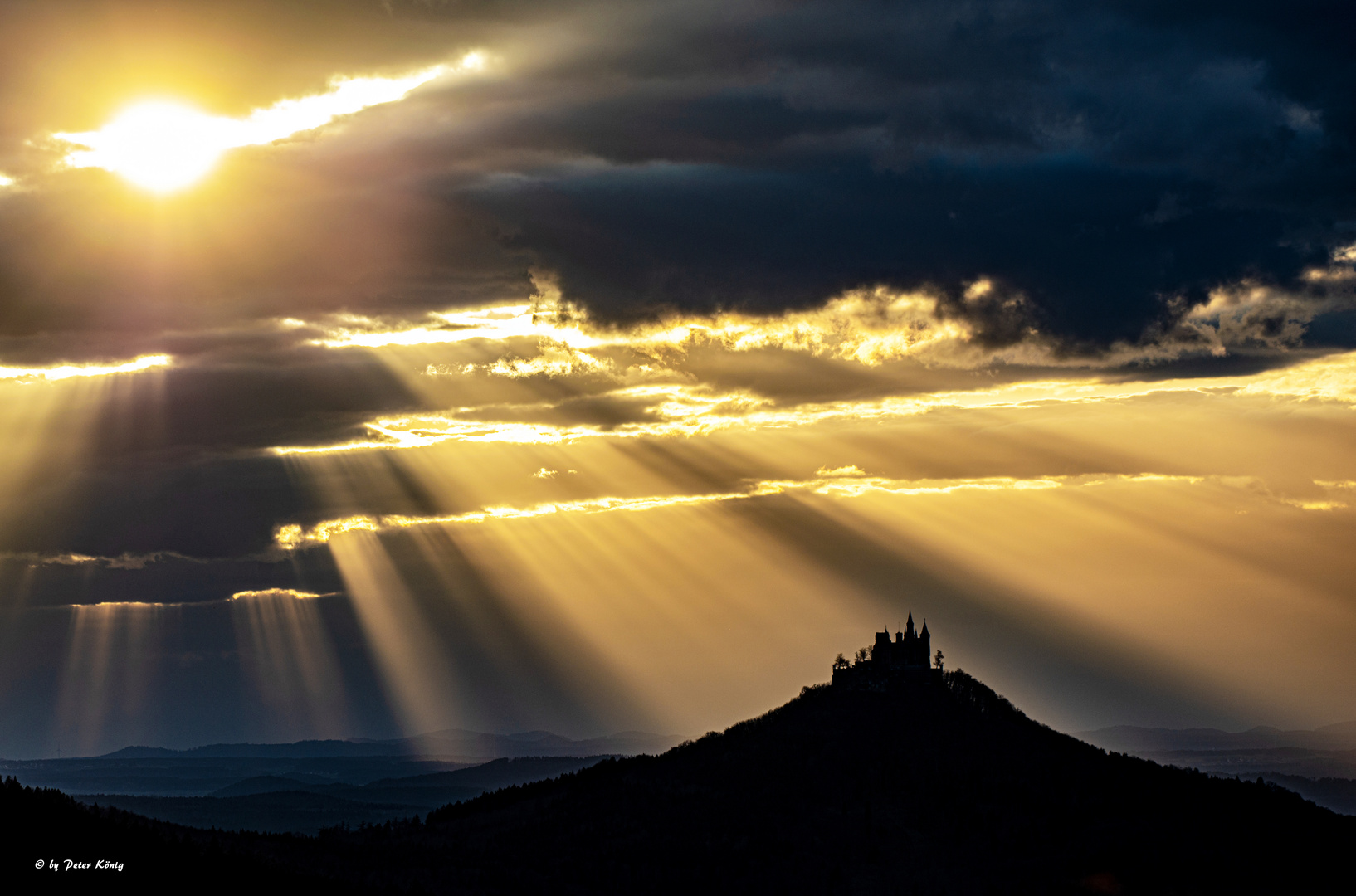 Wetterkapriolen an der Burg Hohenzollern