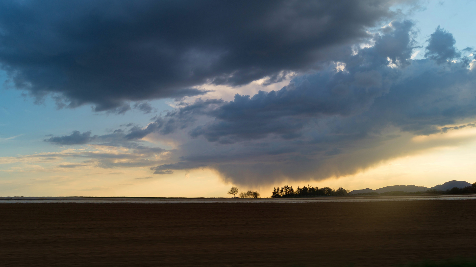 Wetterkapriolen über der Südpfalz 1