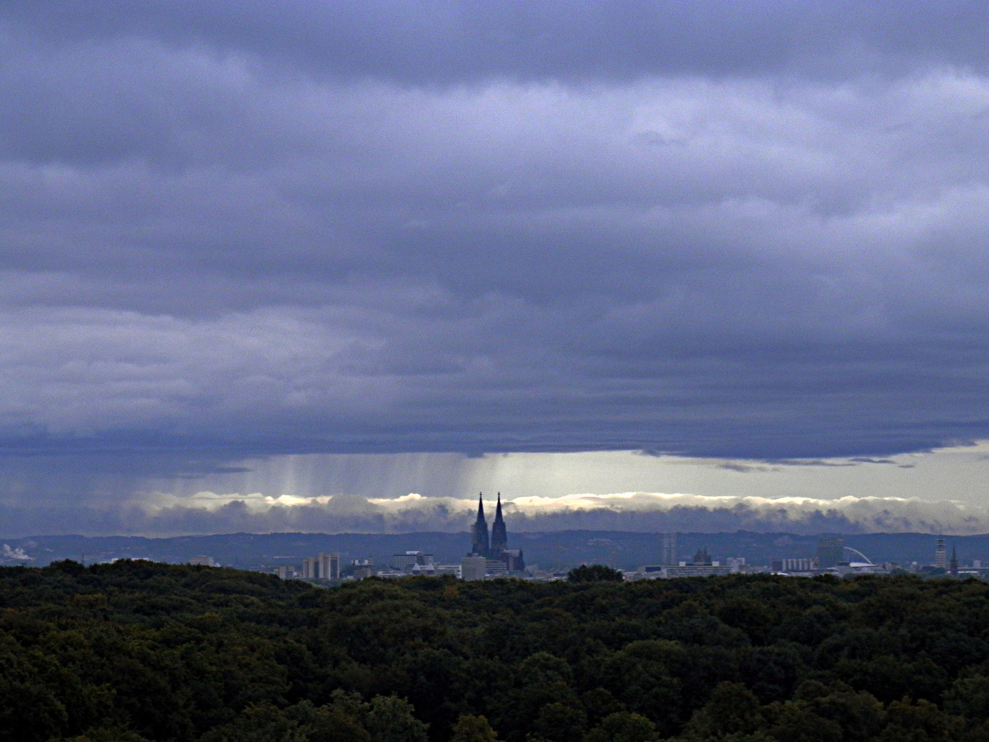 Wetterlage - vielschichtig