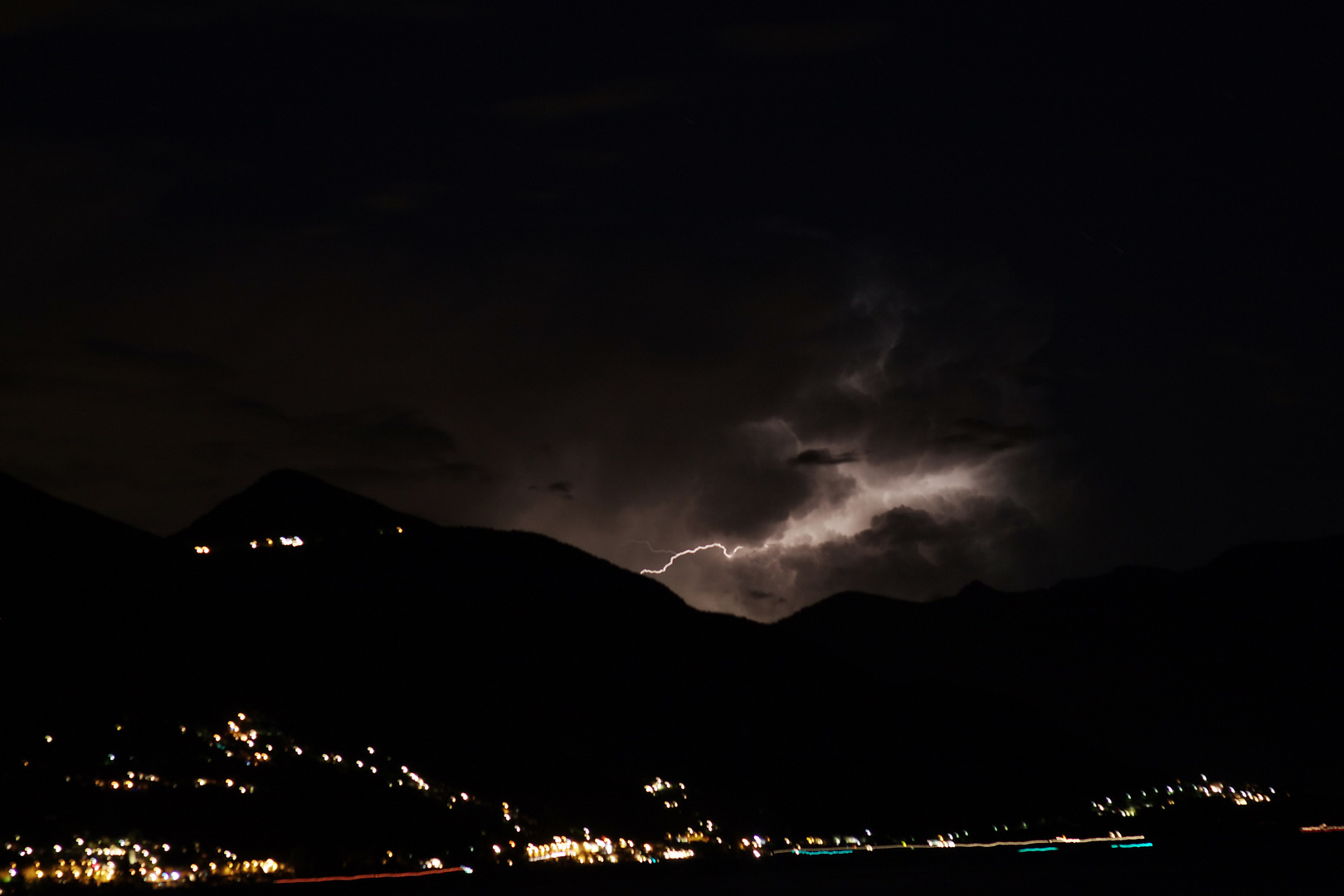 Wetterleuchten am Lago Maggiore